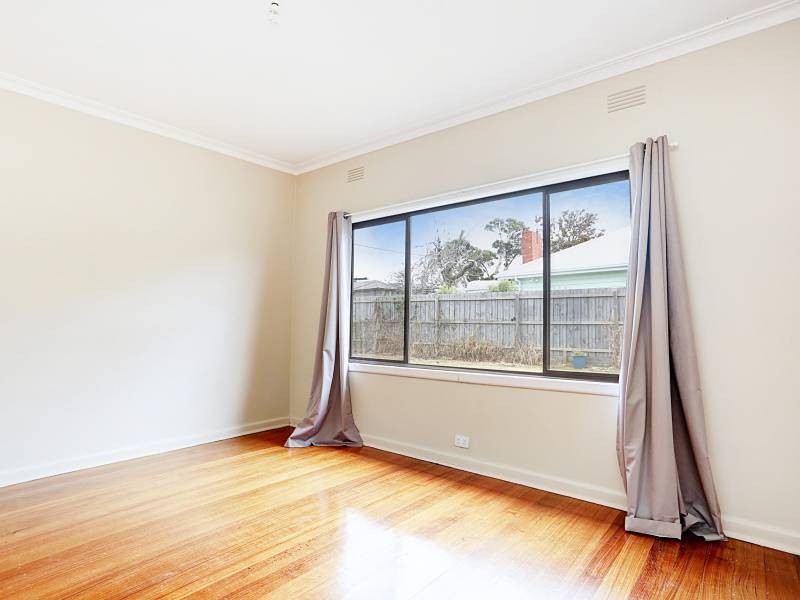 15 Paloma Street, BENTLEIGH EAST, VIC 3165 Australia