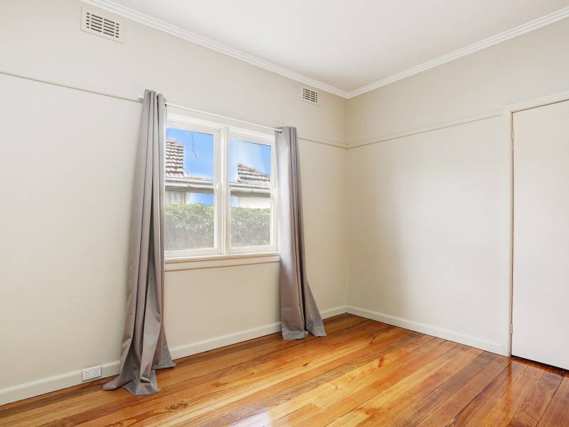 15 Paloma Street, BENTLEIGH EAST, VIC 3165 Australia