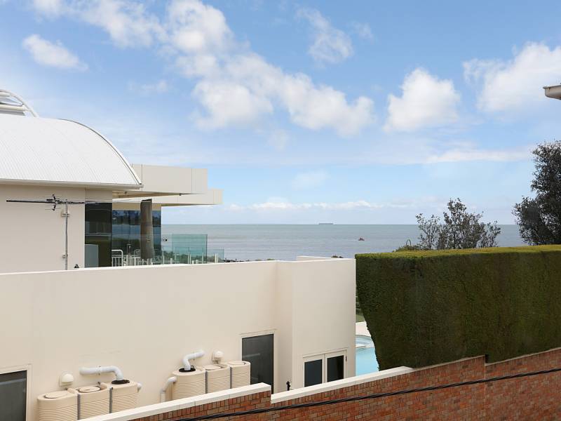 2/20 Kent Avenue, BRIGHTON, VIC 3186 Australia