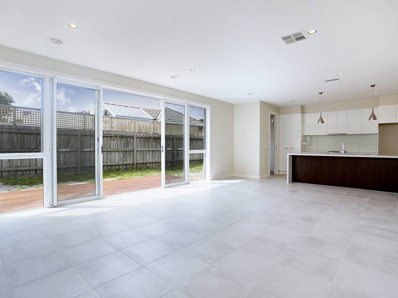 2/31 Swanpool Avenue, CHELSEA, VIC 3196 Australia