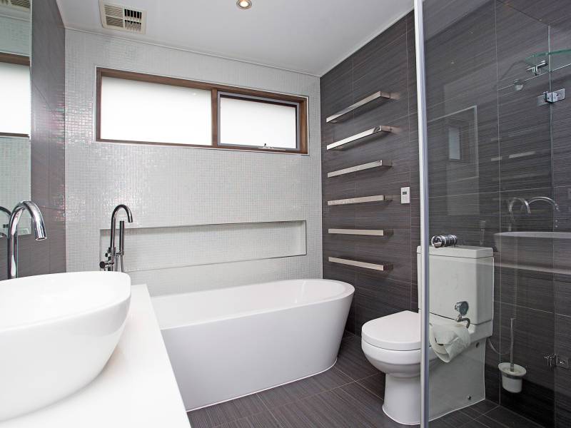 37 Albany Crescent, ASPENDALE, VIC 3195 Australia