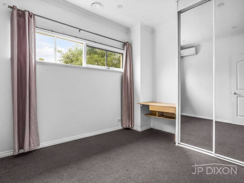 2/3 Sargon Grove, BRIGHTON, VIC 3186 Australia