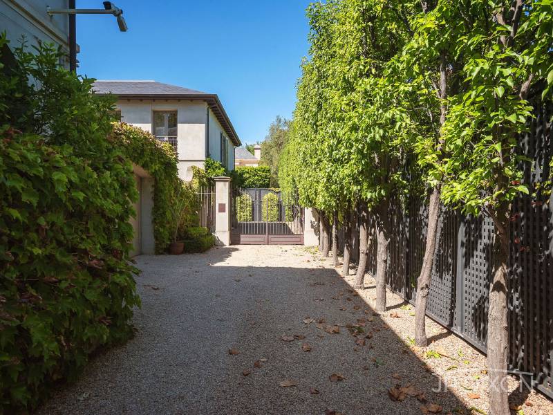 3A Chatsworth Avenue, BRIGHTON, VIC 3186 Australia