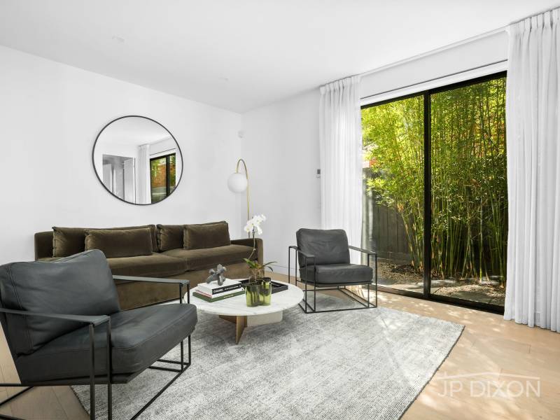 15 Peacock Street, BRIGHTON, VIC 3186 Australia