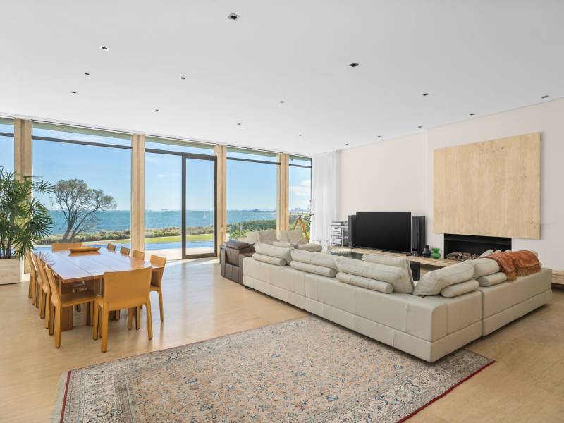 10 Shandford Avenue, BRIGHTON, VIC 3186 Australia