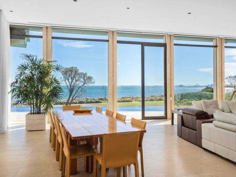 10 Shandford Avenue, BRIGHTON, VIC 3186 Australia