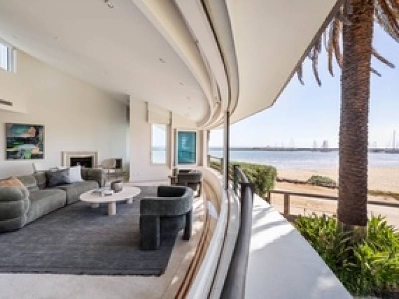 12 Sandown Street, BRIGHTON, VIC 3186 Australia