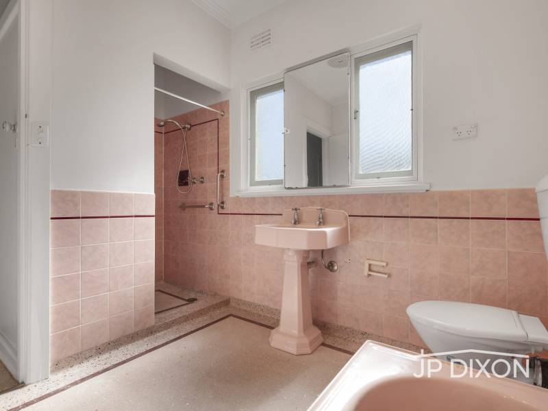 30 Sussex Street, BRIGHTON, VIC 3186 Australia