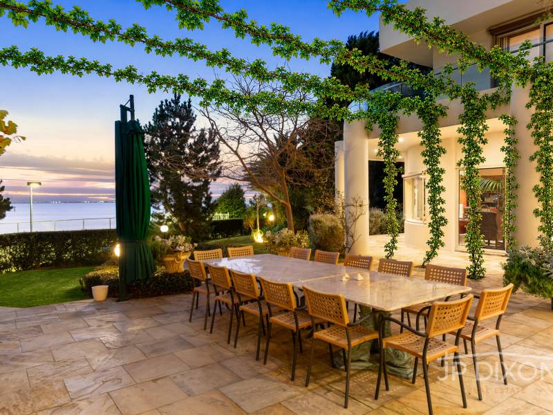 12 Moule Avenue, BRIGHTON, VIC 3186 Australia